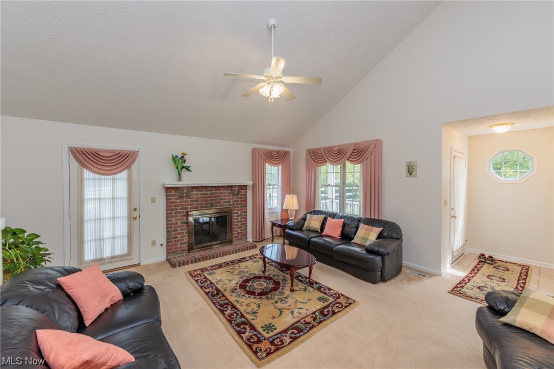 Macintosh Farms Condo 03 - Residential