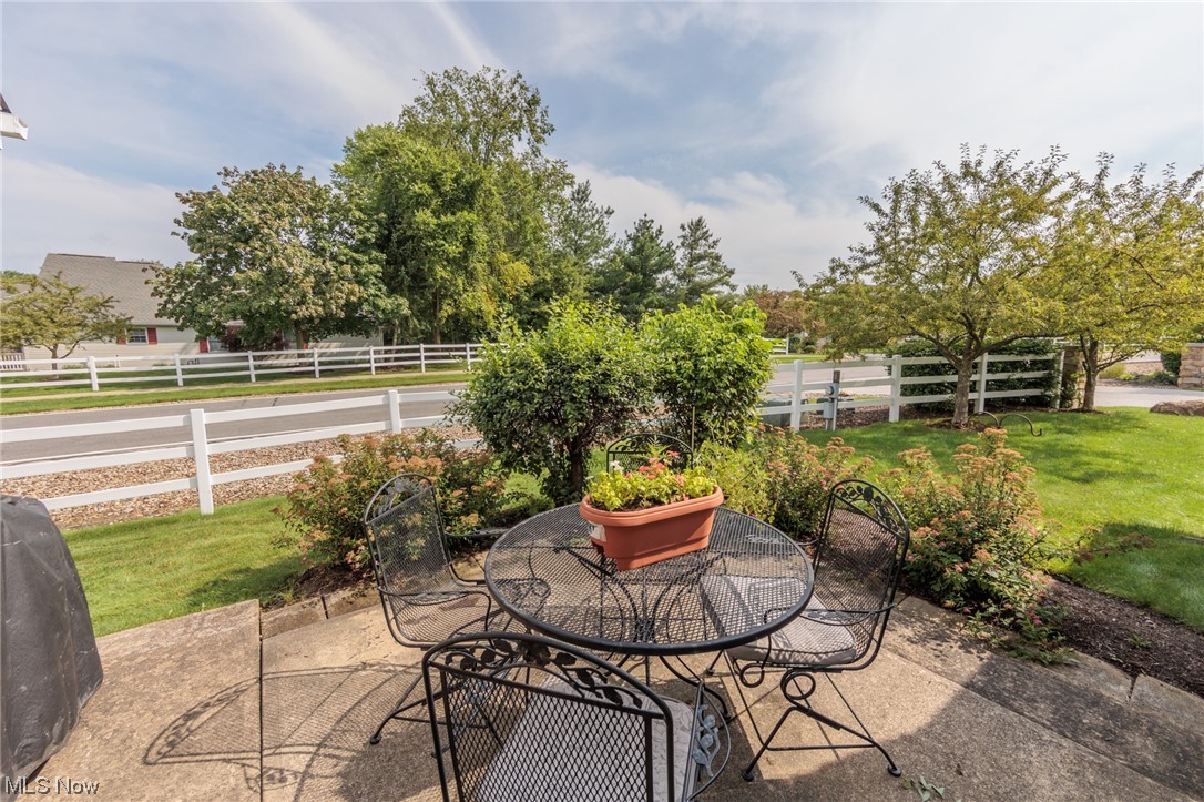 Macintosh Farms Condo 03 - Residential