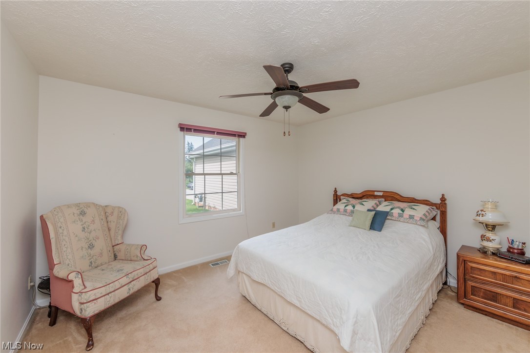 Macintosh Farms Condo 03 - Residential