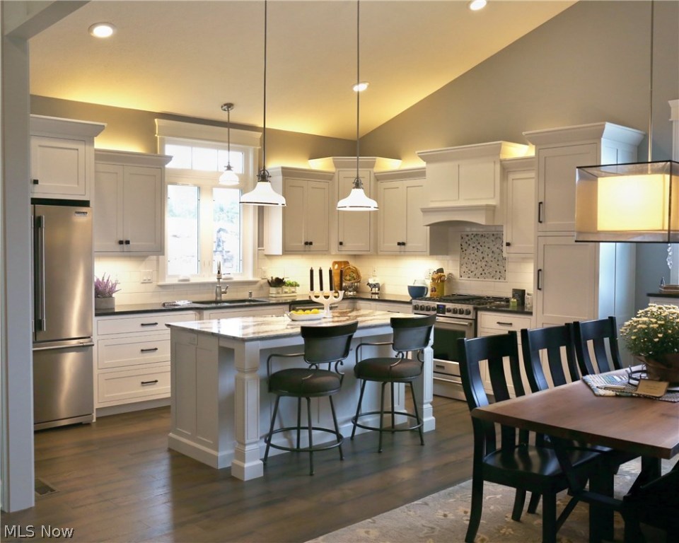 Kings Ridge Ph Five - Residential