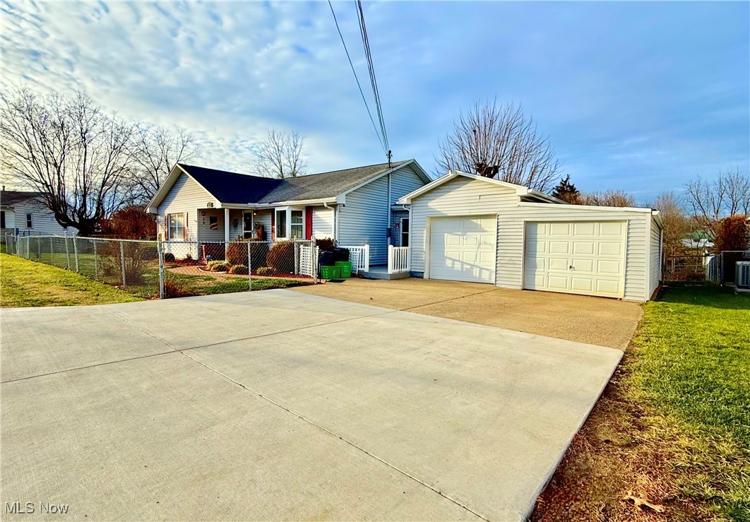 Dixie Terrace Adn - Residential