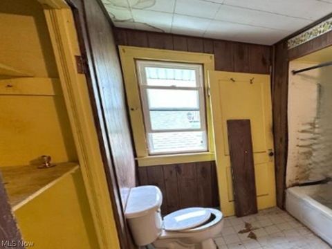 Tiny photo for 604 N 5th Street, Cambridge, OH 43725 (MLS # 5202852)