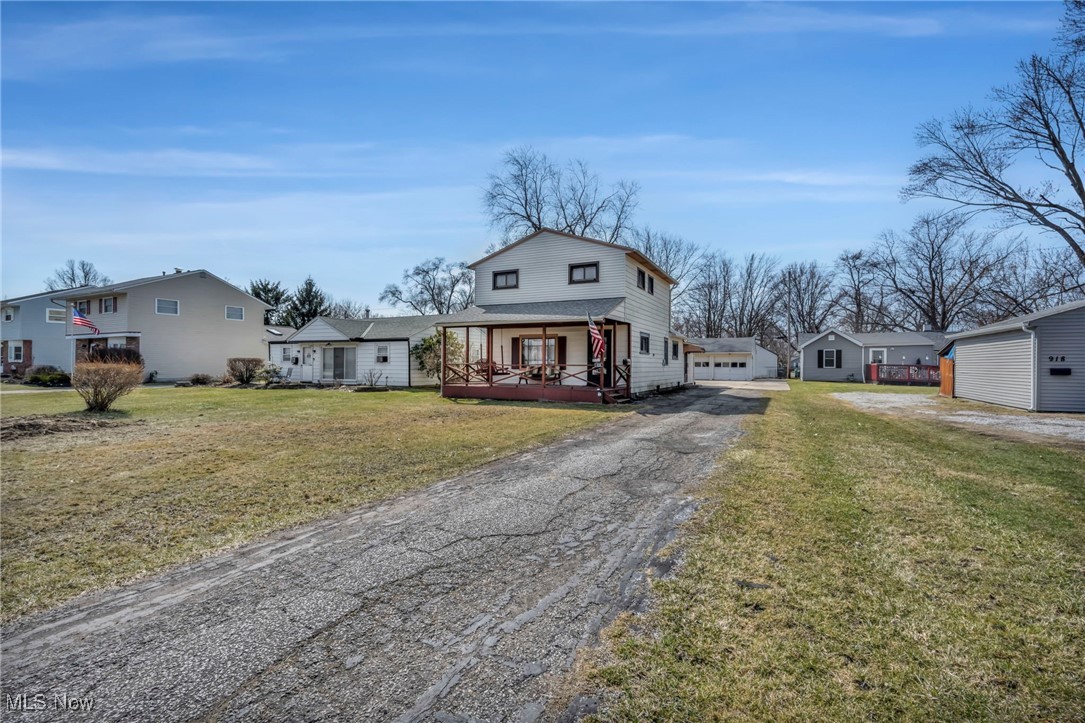 930 Woodstock Road, Eastlake, Ohio image 2