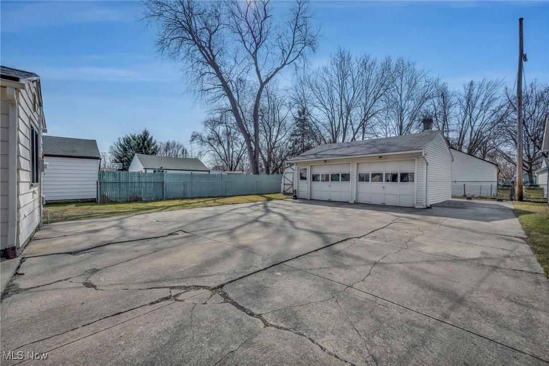 930 Woodstock Road, Eastlake, Ohio image 31