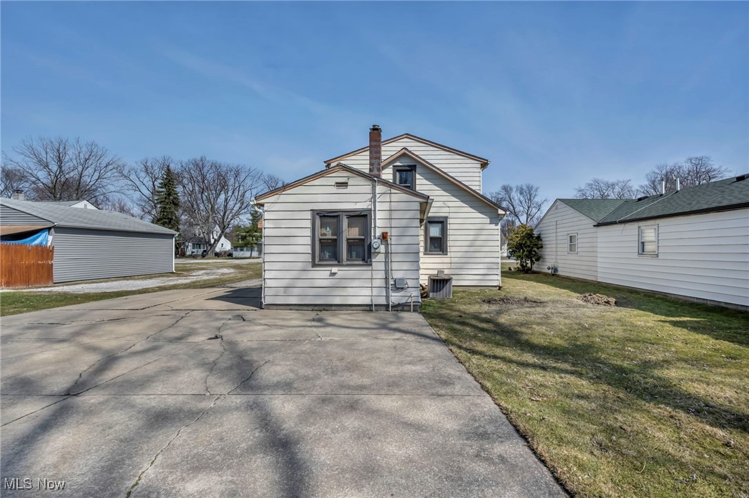 930 Woodstock Road, Eastlake, Ohio image 32