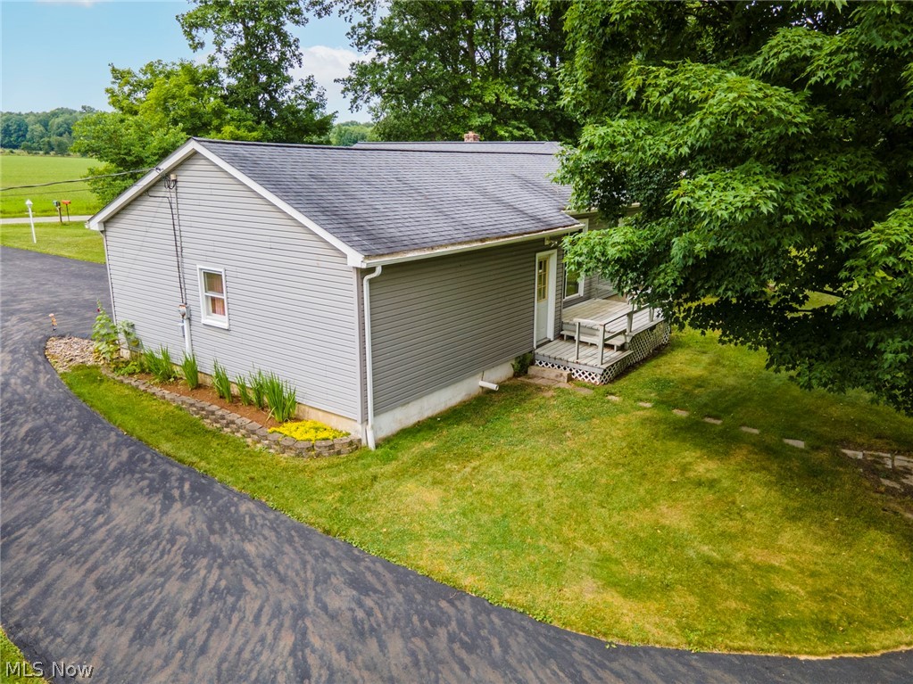 6221 NE Amy Boyle Road, Brookfield, Ohio image 31