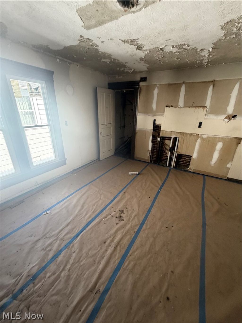 Photo of 1919 Holmden Avenue, Cleveland, OH 44109 (MLS # 5203052)