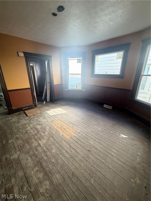 Tiny photo for 1919 Holmden Avenue, Cleveland, OH 44109 (MLS # 5203052)