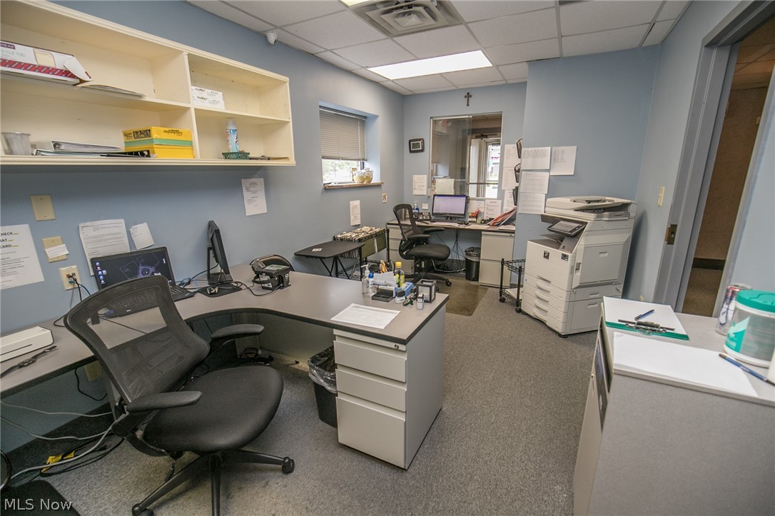 Brookpark Rdg - Commercial Lease