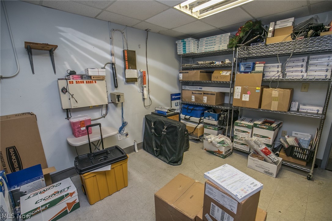Brookpark Rdg - Commercial Lease