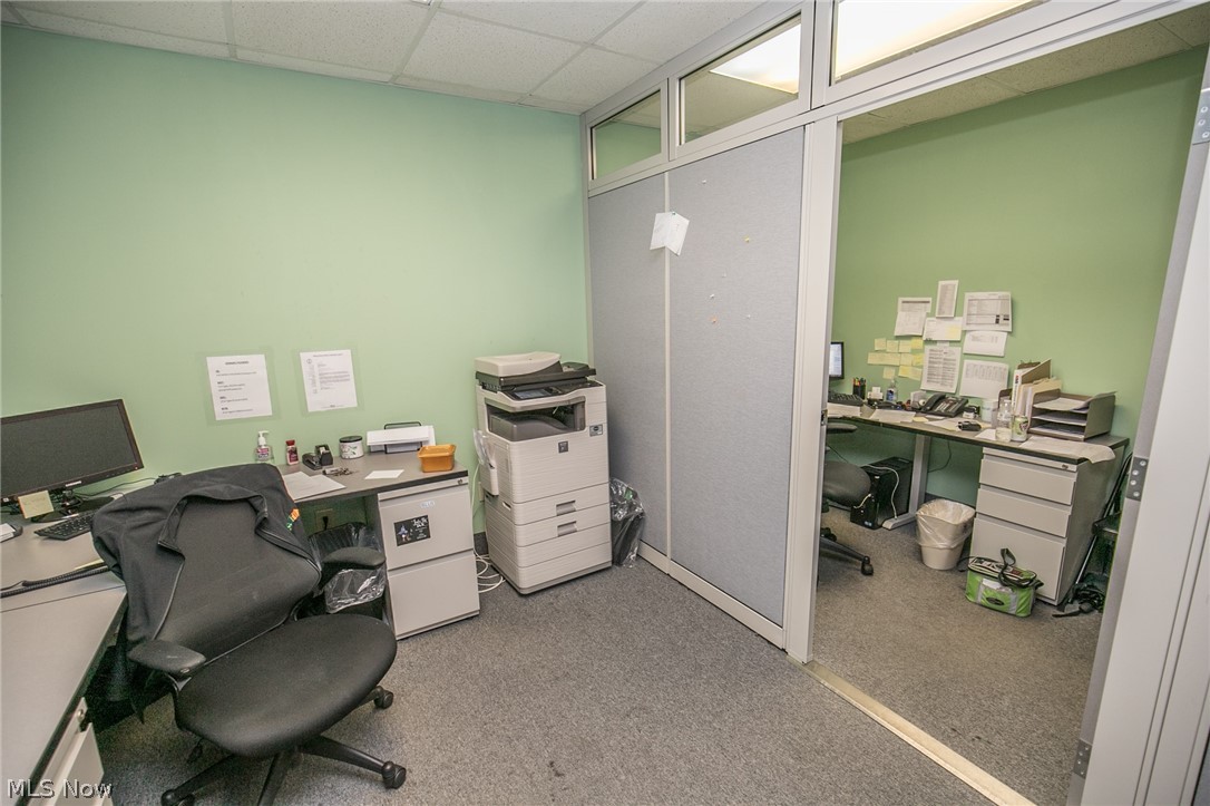 Brookpark Rdg - Commercial Lease