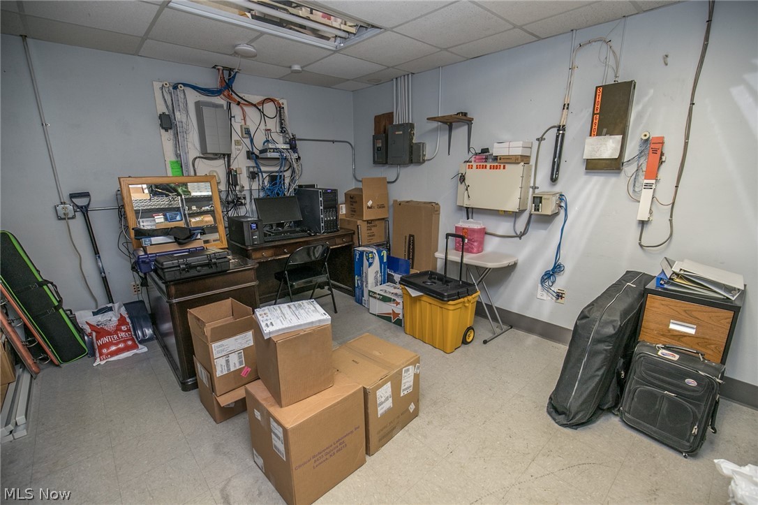 Brookpark Rdg - Commercial Lease