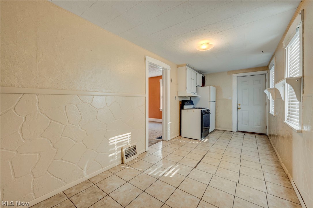 Mary J Lopers - Residential