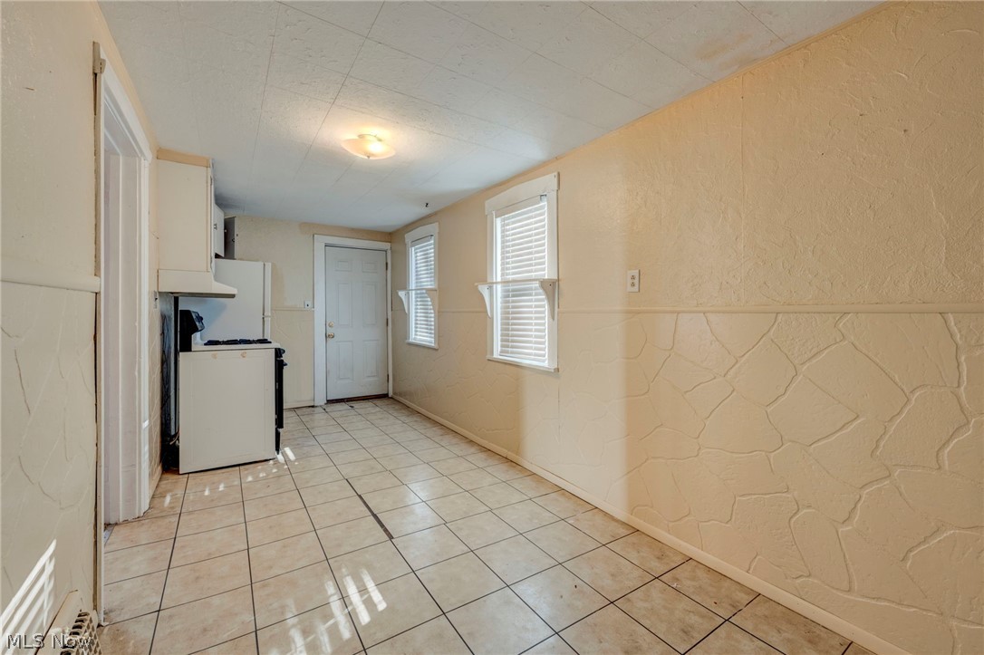 Mary J Lopers - Residential