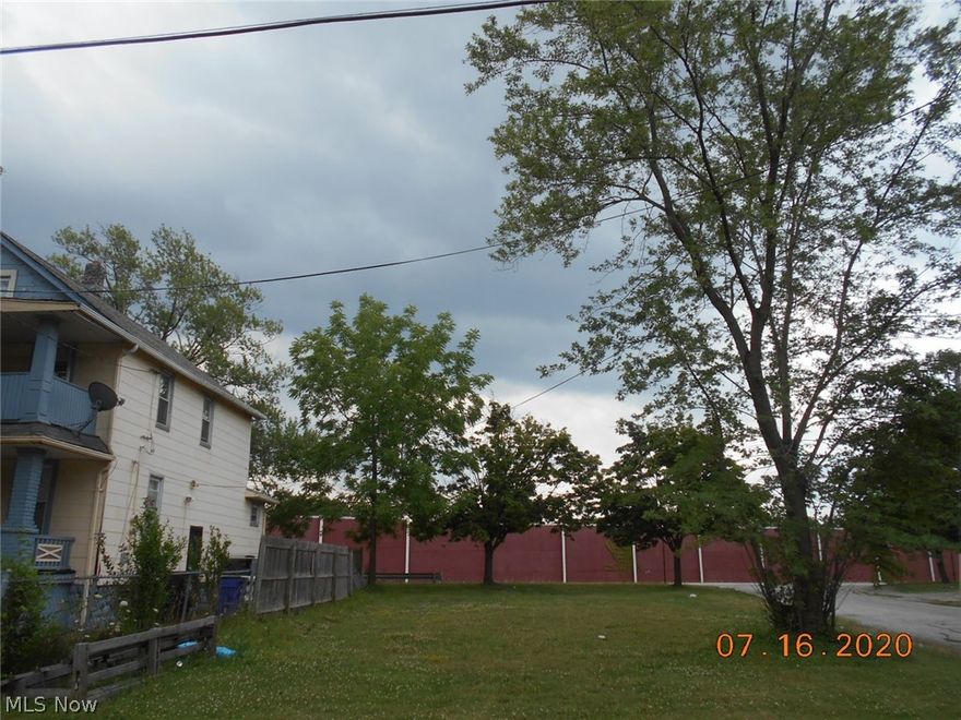 This is a great opportunity to build a new home in North Collinwood on this lot or to create a community garden on this property. There may be possible tax abatement's if you build a new house on this lot. The buyer will have clear title with no back taxes or liens.