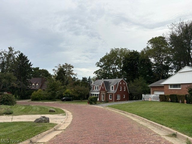Landscape Circle NW