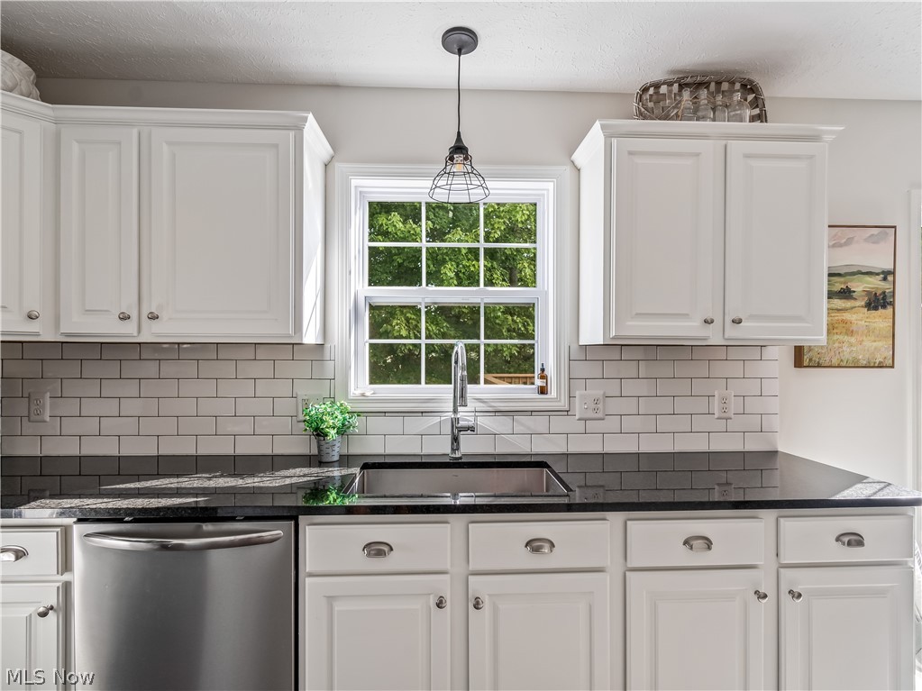 Knolls/Collins Pond - Residential