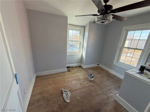 Tiny photo for 1612 Race Street, Parkersburg, WV 26101 (MLS # 5186502)