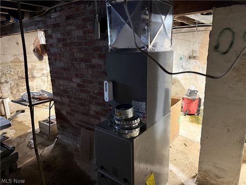 Tiny photo for 1612 Race Street, Parkersburg, WV 26101 (MLS # 5186502)