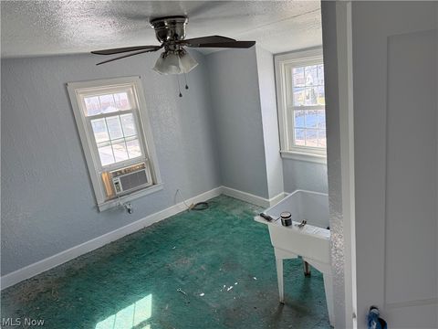 Tiny photo for 1612 Race Street, Parkersburg, WV 26101 (MLS # 5186502)