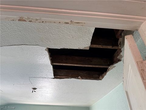 Tiny photo for 1612 Race Street, Parkersburg, WV 26101 (MLS # 5186502)