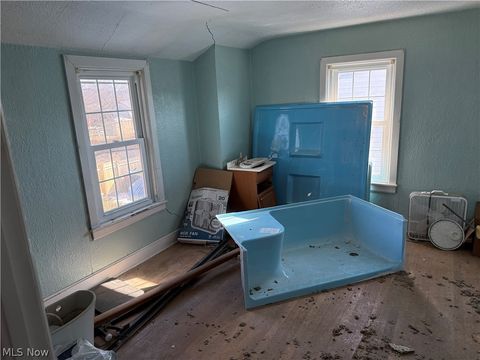 Tiny photo for 1612 Race Street, Parkersburg, WV 26101 (MLS # 5186502)