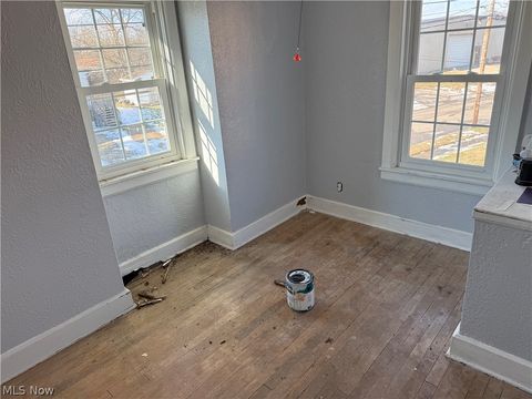 Tiny photo for 1612 Race Street, Parkersburg, WV 26101 (MLS # 5186502)