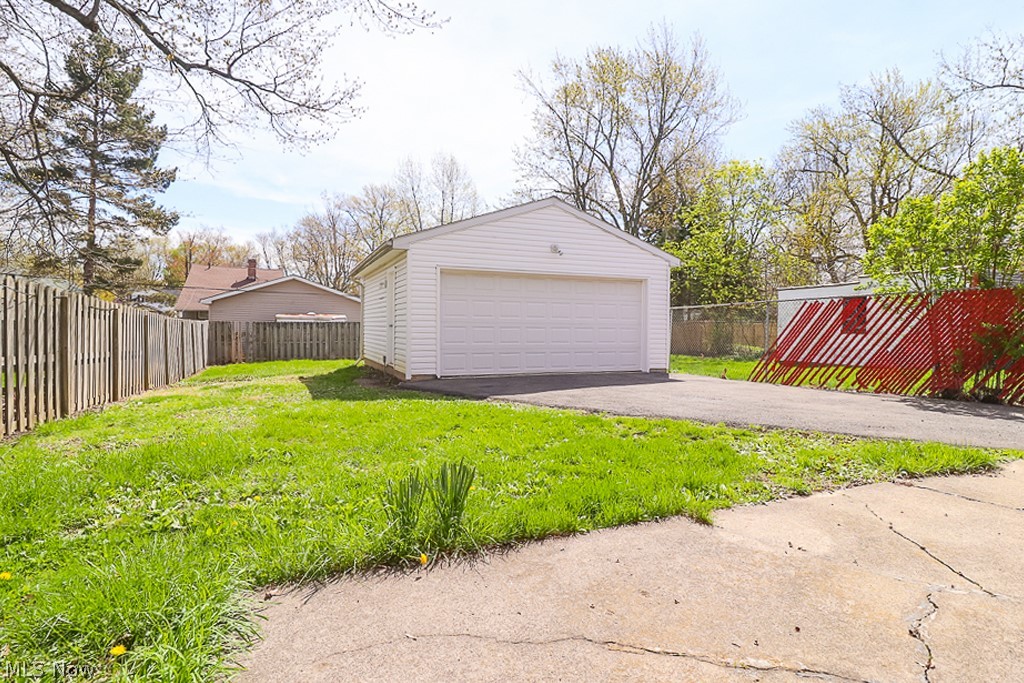 Frisbee Cos Winchester Road - Residential