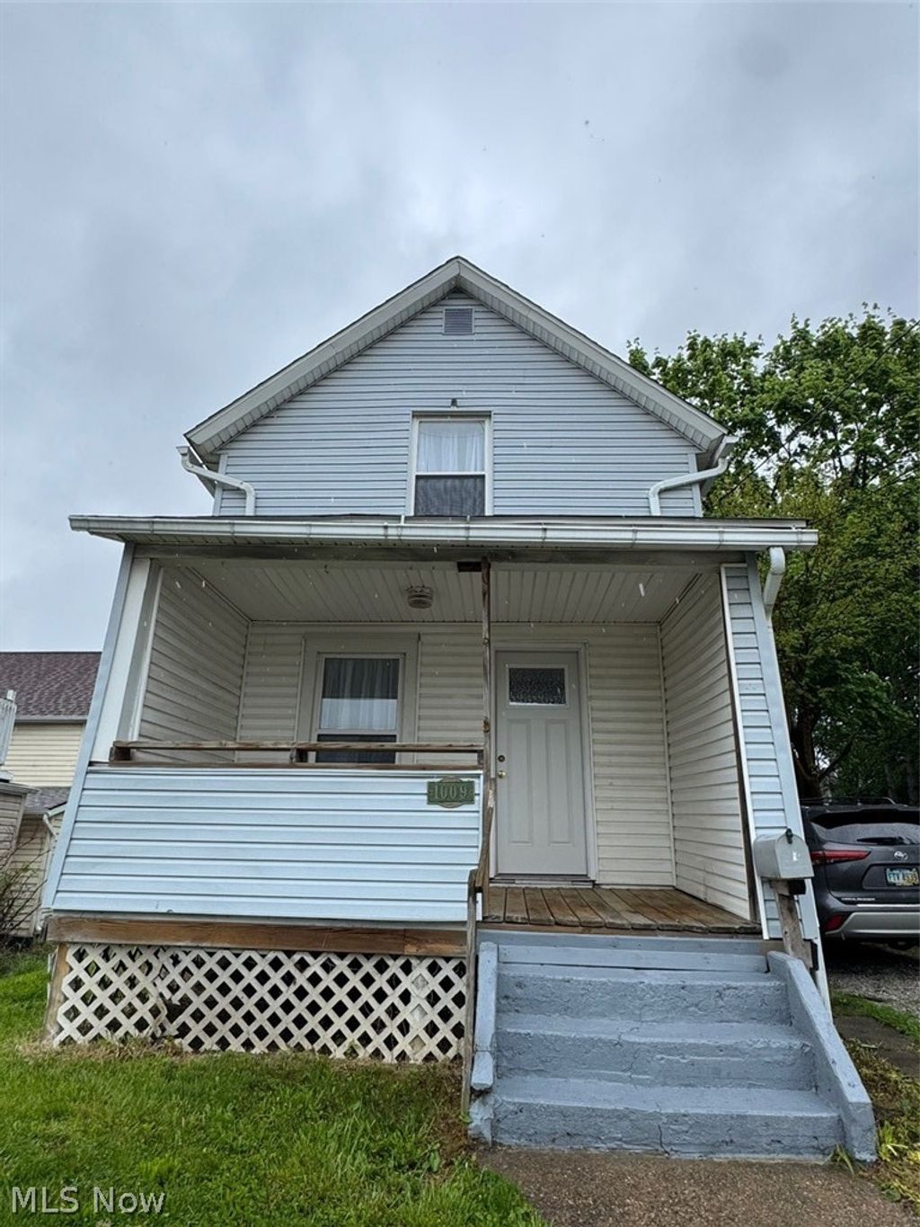 Photo of 1009 W Wilbeth Road, Akron, OH 44314 (MLS # 5205712)
