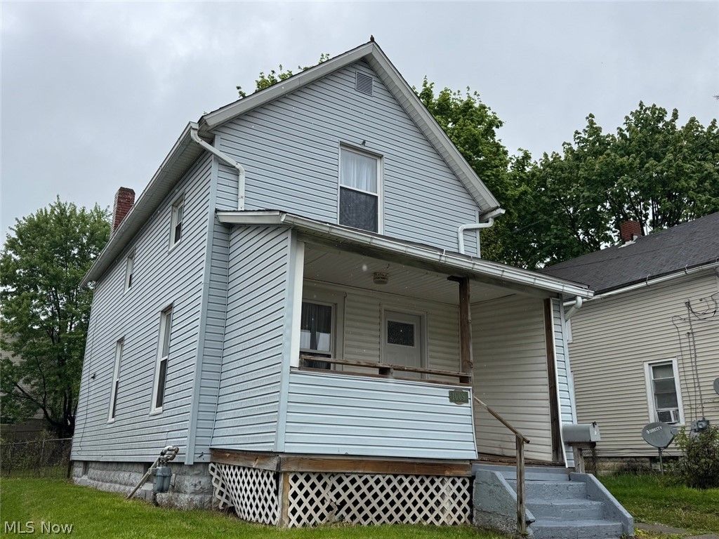 Photo of 1009 W Wilbeth Road, Akron, OH 44314 (MLS # 5205712)