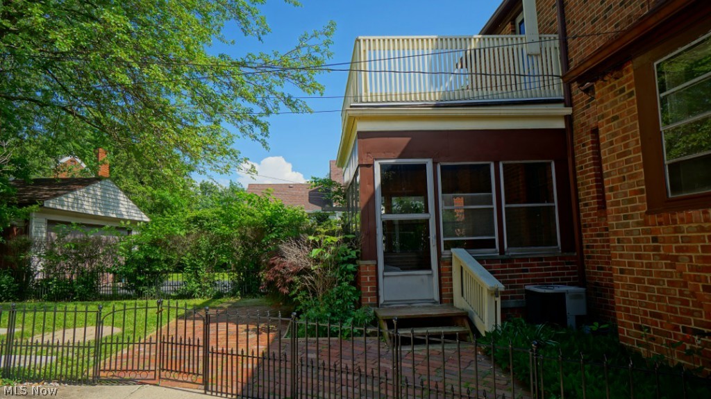 Rapid Transit Land Co - Residential Lease