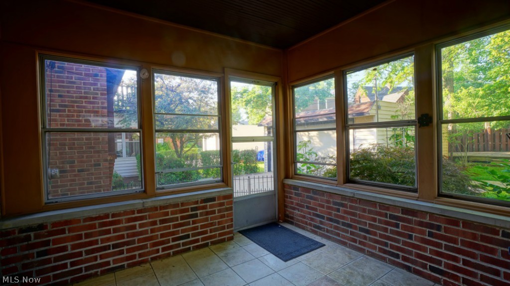 Rapid Transit Land Co - Residential Lease