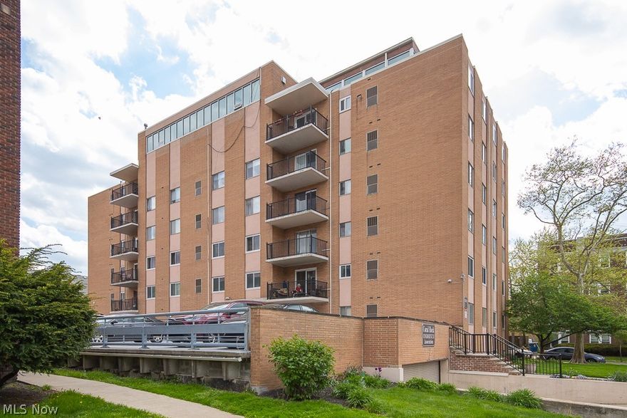 Welcome to this beautifully renovated condo in the heart of Lakewood! This stylish residence offers a modern aesthetic with top-notch finishes. Step inside to discover luxury vinyl plank flooring that flows seamlessly throughout, creating a warm and inviting ambiance. The kitchen is a chef’s dream with new stainless steel appliances, stone countertops, and soft-close drawers that blend functionality with sleek design. The primary bedroom features a convenient half bath en suite and a spacious walk-in closet for all your storage needs. The main bathroom is pristine, boasting a large soaking tub for relaxation. Enjoy the exceptional amenities this building has to offer, including a penthouse pool, a party room for entertaining, a heated garage, and additional storage areas. Located on the Gold Coast of Lakewood, you’ll love the convenience of being close to Edgewater Park, dining, and more. Don’t miss the opportunity to make this stylish condo your new home!