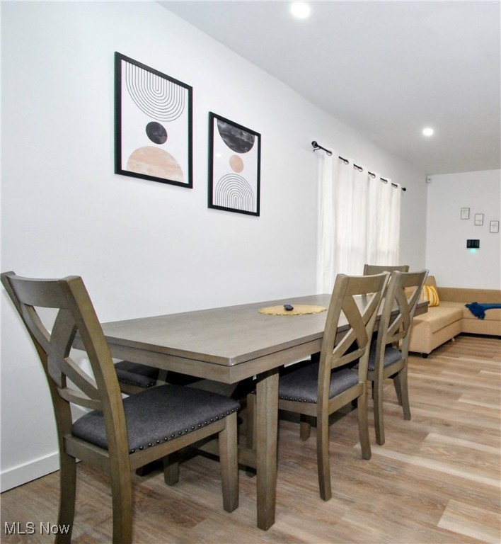 Henritze - Residential Income