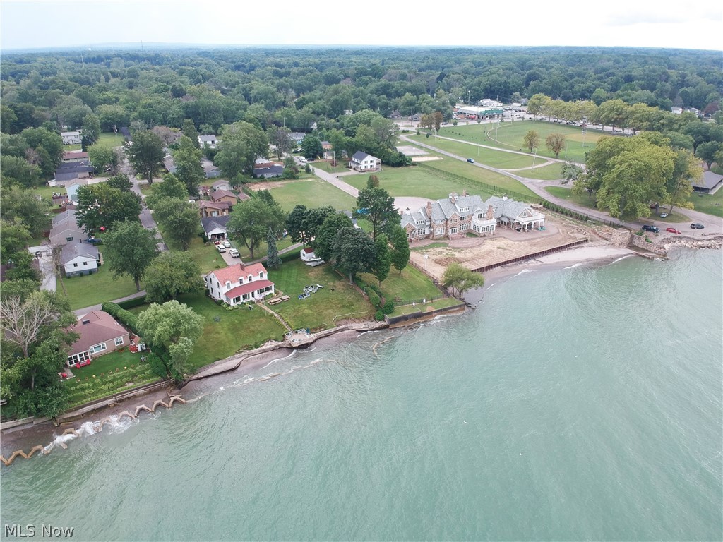 Cummings Beach Park - Residential