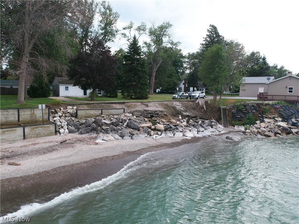 Cummings Beach Park - Residential