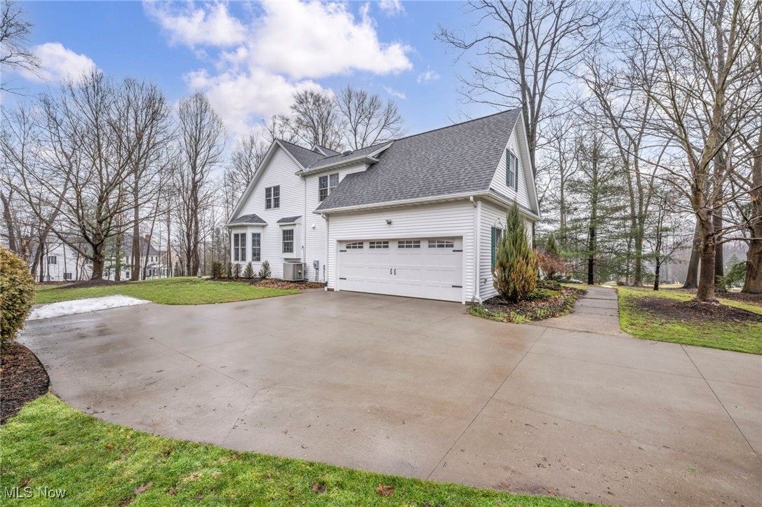 18365 Bent Tree Lane, Chagrin Falls, Ohio image 35