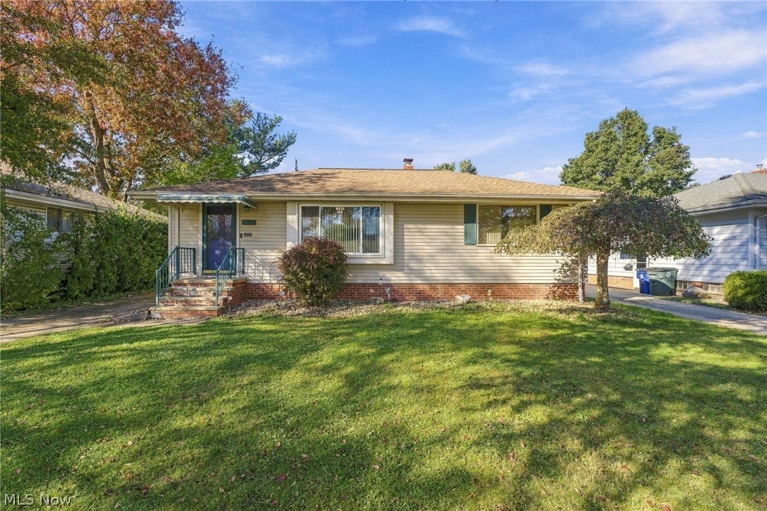 4752 Springwood Drive