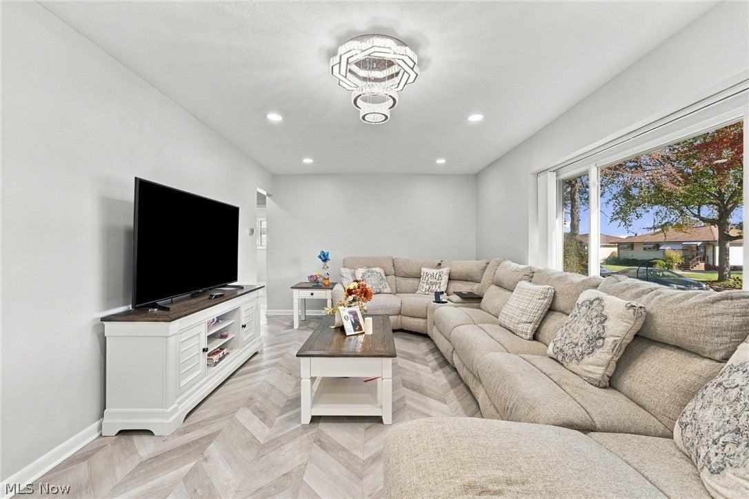 4752 Springwood Drive