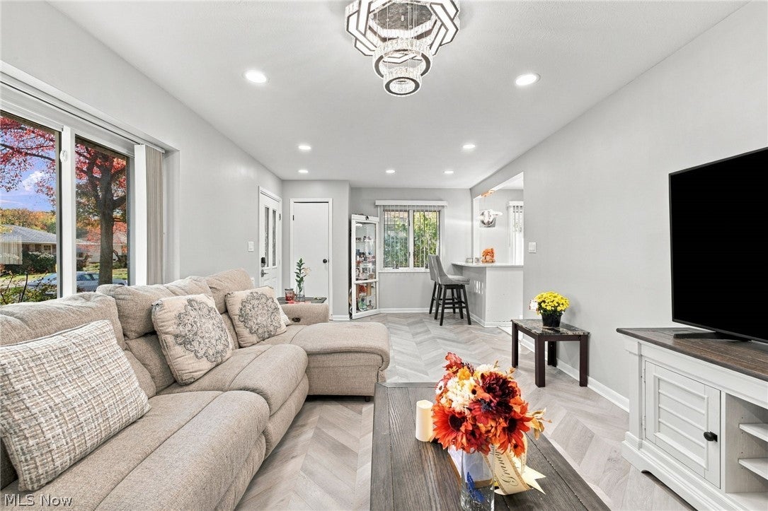 4752 Springwood Drive