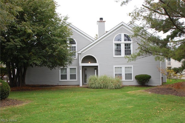 7488 HUNTINGTON DR, YOUNGSTOWN, OH 44512 - Image eb4bcd2690b03caa452c3079eaa1ccc3/1429656745
