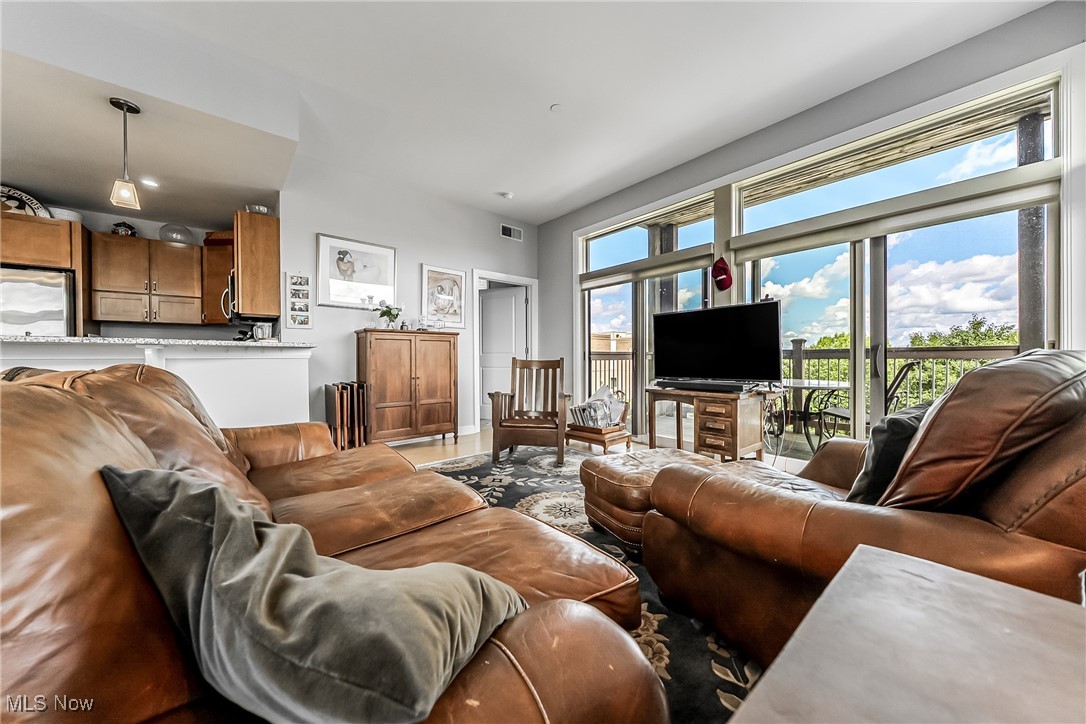 Loft Bldg 02 - Residential