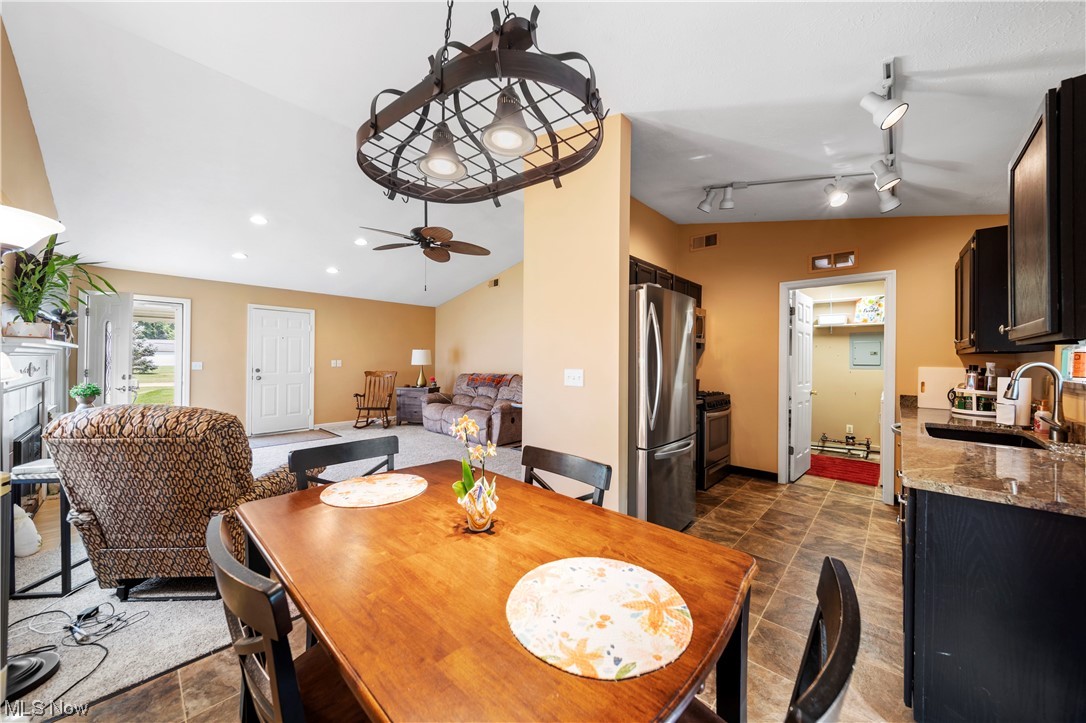 Farmington Meadows - Residential