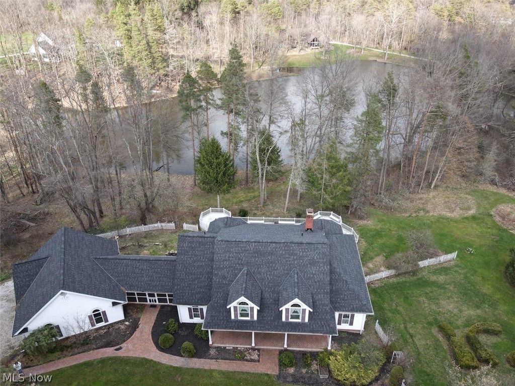 Photo of 13905 Aquilla Road, Burton, OH 44021 (MLS # 5199315)