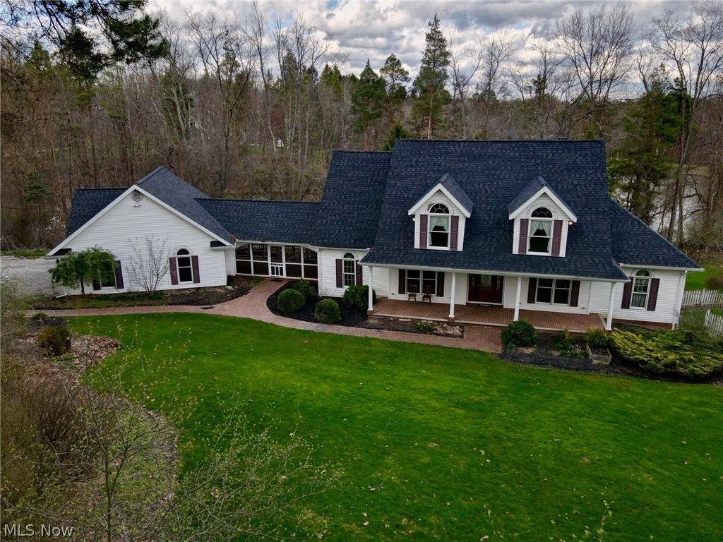 Photo of 13905 Aquilla Road, Burton, OH 44021 (MLS # 5199315)