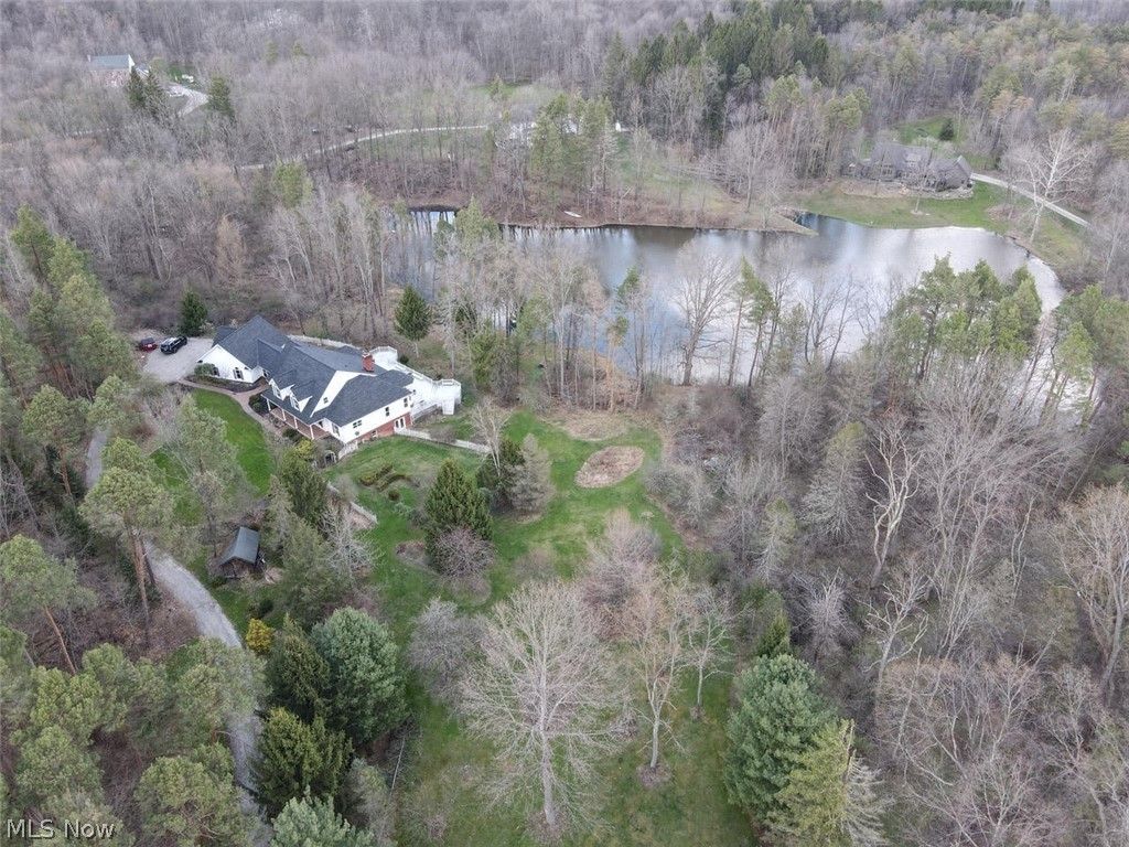 Photo of 13905 Aquilla Road, Burton, OH 44021 (MLS # 5199315)