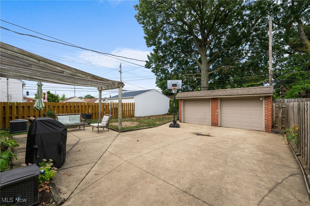 Memphis Villas - Residential