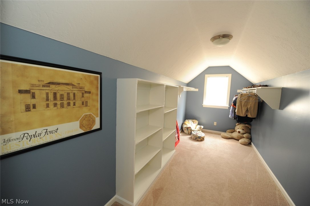 Rolling Green 01 - Residential