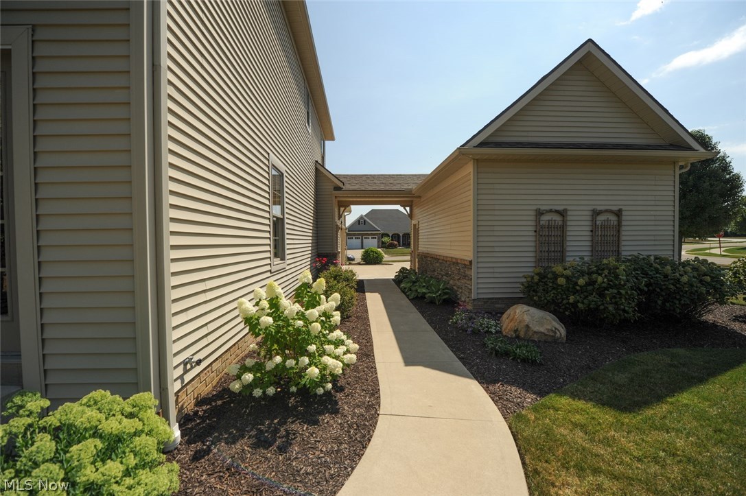 Rolling Green 01 - Residential