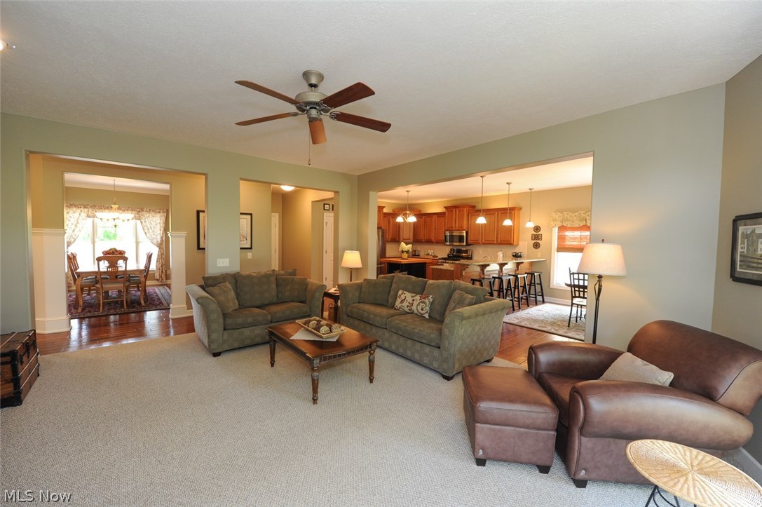 Rolling Green 01 - Residential